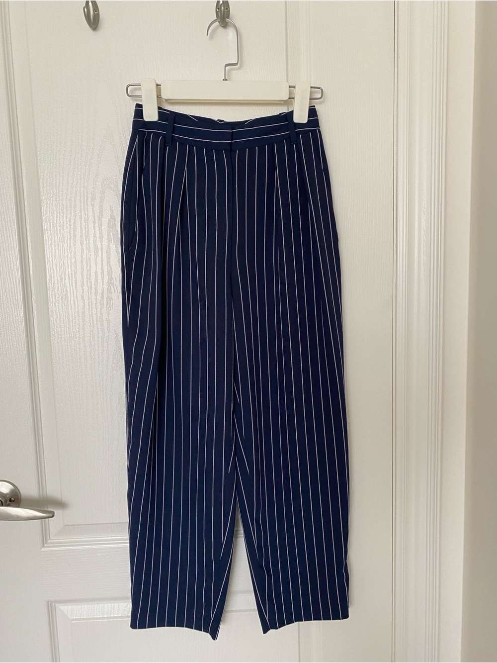 Aritzia Babaton Navy and White Pinstripe Pant